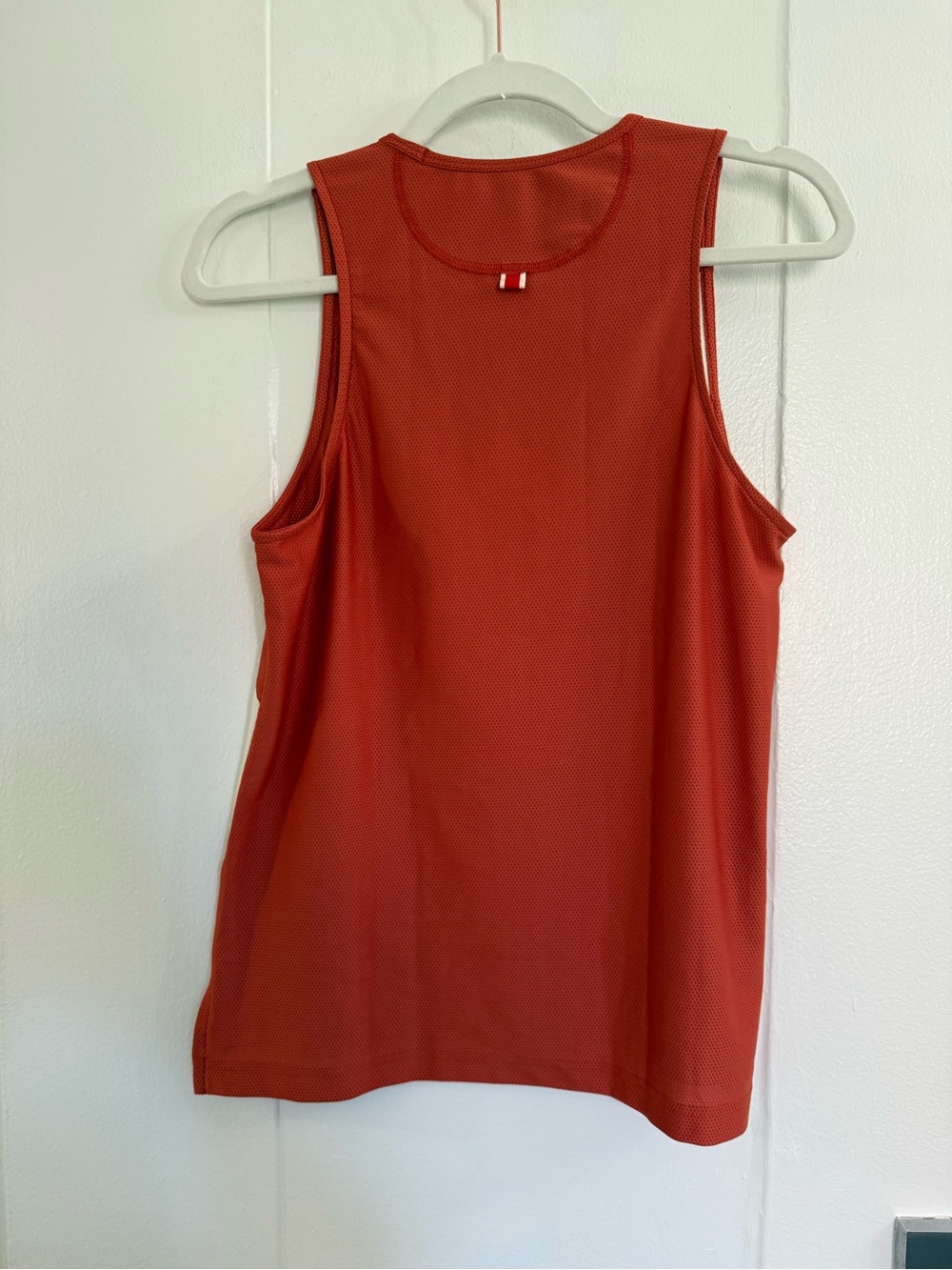RARE Tracksmith 2024 NYC Marathon Singlet * Medium - Picture 3 of 4